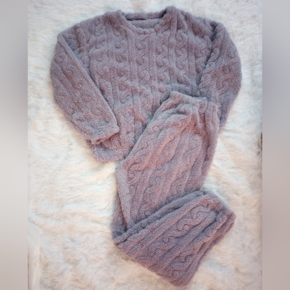 Plush Cable Design Fleece Pajamas Sweatshirt & Pants Set in Purple Ladies Size L